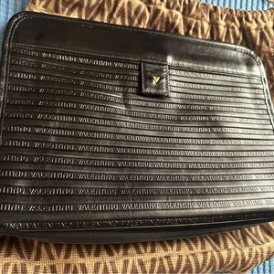 🔵 Vintage Mario Valentino Signature  Clutch w/Dust Cover